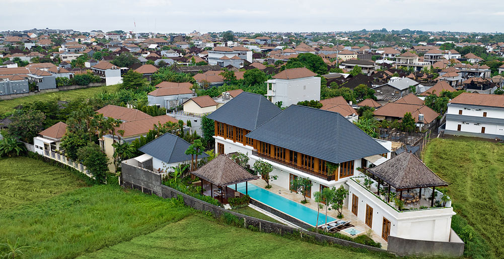 Villa Dhanika -  Grand Tropical villa